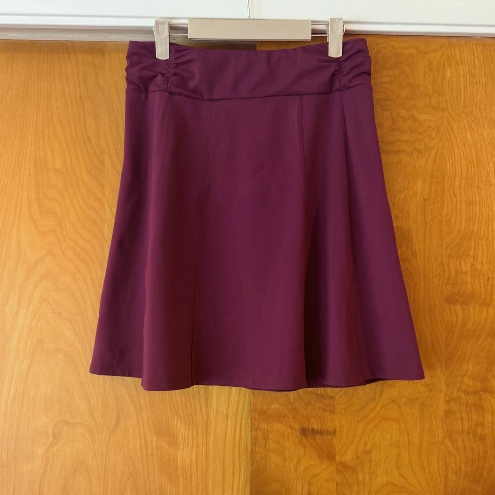 Athleta Bodega Skirt Performance Wear Pull-On Size Medium